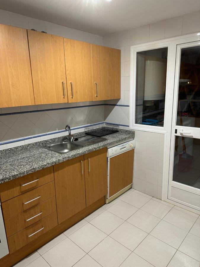 Luxurious 2 Bedroom 2 Bathroom Near Lägenhet Málaga