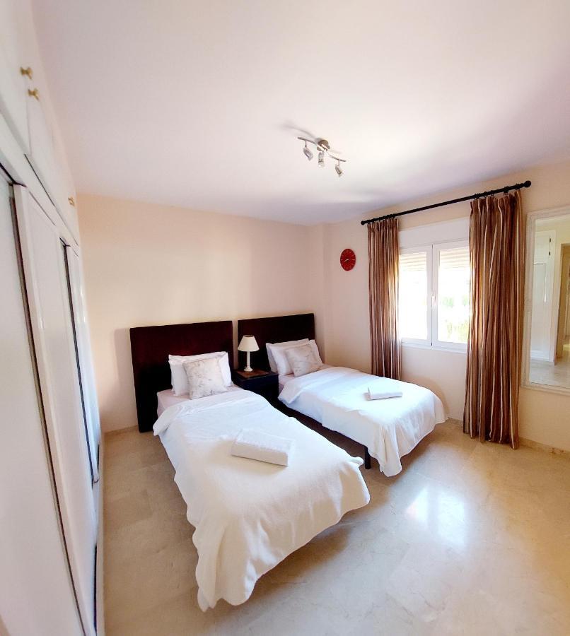 Luxurious 2 Bedroom 2 Bathroom Near * Malaga